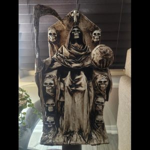Santa Muerte Papel Maché sentada hueso - figuras religiosas mayoreo Houston TX