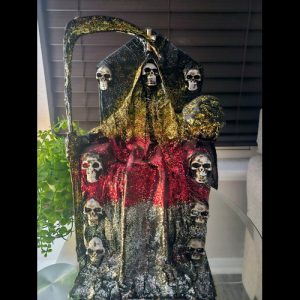 Santa Muerte Papel Maché sentada tricolor - figuras religiosas mayoreo Houston TX